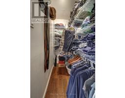 34 - 1250 JALNA BOULEVARD - 32