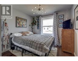 34 - 1250 JALNA BOULEVARD - 33