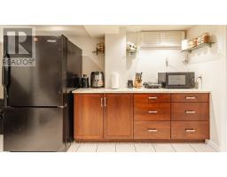 190 FAIRVIEW AVENUE - 23