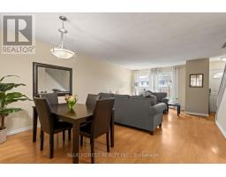 96 - 51 SHOLTO DRIVE - 14