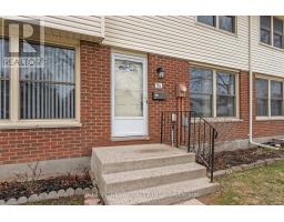 96 - 51 SHOLTO DRIVE - 4