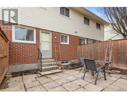 96 - 51 SHOLTO DRIVE - 6