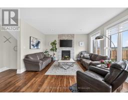 2217 DAUNCEY CRESCENT N - 13