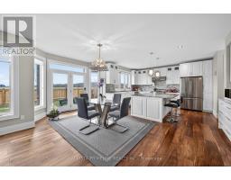 2217 DAUNCEY CRESCENT N - 14