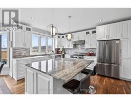 2217 DAUNCEY CRESCENT N - 17