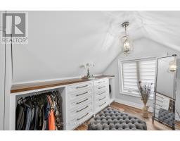 2217 DAUNCEY CRESCENT N - 33