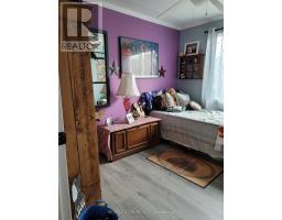 35 - 9839 LAKESHORE ROAD - 17