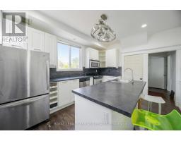 981 LORNE AVENUE - 12