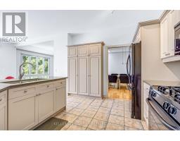 61 - 1040 RIVERSIDE DRIVE - 23