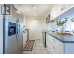 1105 - 155 KENT STREET - 15