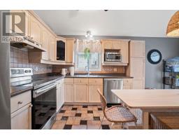 17 COTTONWOOD DRIVE E - 18