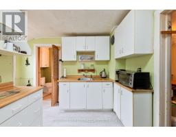 24 HIAWATHA STREET - 16