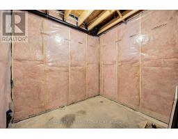 9 POSTMA CRESCENT - 25