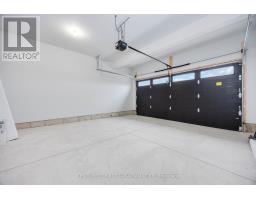 9 POSTMA CRESCENT - 29