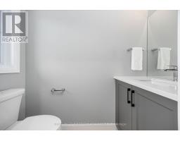 9 POSTMA CRESCENT - 4