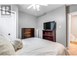 350 HIGHVIEW CRESCENT - 37