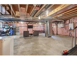 25 ALEXANDER CIRCLE - 33