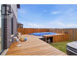 25 ALEXANDER CIRCLE - 36