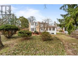 15 MAYFAIR DRIVE - 18