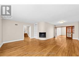 15 MAYFAIR DRIVE - 22