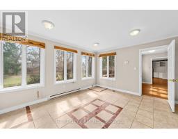 15 MAYFAIR DRIVE - 32