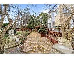 15 MAYFAIR DRIVE - 8