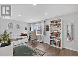 55 - 70 CHAPMAN COURT - 12