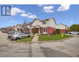 55 - 70 CHAPMAN COURT - 25