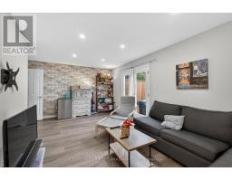 55 - 70 CHAPMAN COURT - 6