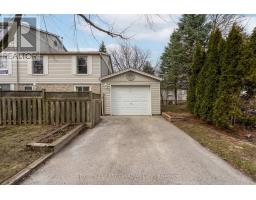 327 EVERGLADE CRESCENT - 2