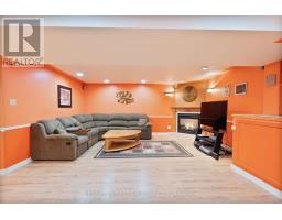 327 EVERGLADE CRESCENT - 33