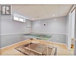 327 EVERGLADE CRESCENT - 35