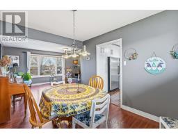 362 CHIPPENDALE CRESCENT - 22