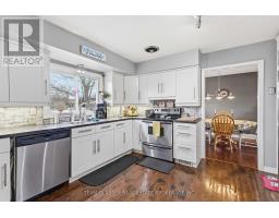 362 CHIPPENDALE CRESCENT - 23