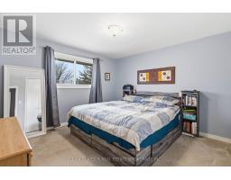 362 CHIPPENDALE CRESCENT - 30