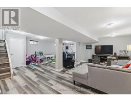 362 CHIPPENDALE CRESCENT - 32