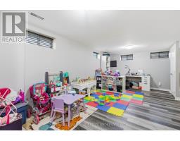 362 CHIPPENDALE CRESCENT - 33