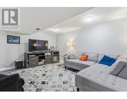 362 CHIPPENDALE CRESCENT - 35