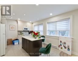 290 HURON STREET - 12