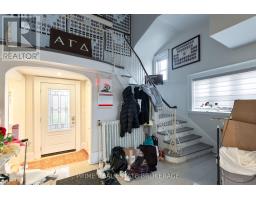 290 HURON STREET - 13