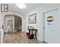290 HURON STREET - 14