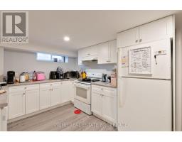 290 HURON STREET - 35
