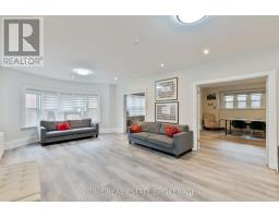 290 HURON STREET - 7