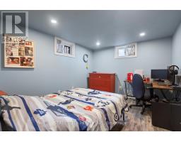 898 DALKEITH AVENUE - 32