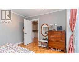 114 ELMWOOD AVENUE E - 33