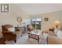 21 - 19 SOMERSET DRIVE - 16