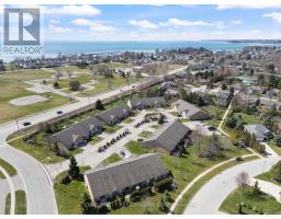 21 - 19 SOMERSET DRIVE - 2