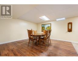 21 - 19 SOMERSET DRIVE - 25