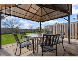 21 - 19 SOMERSET DRIVE - 34