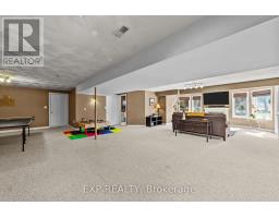 8371 HICKORY DRIVE - 31